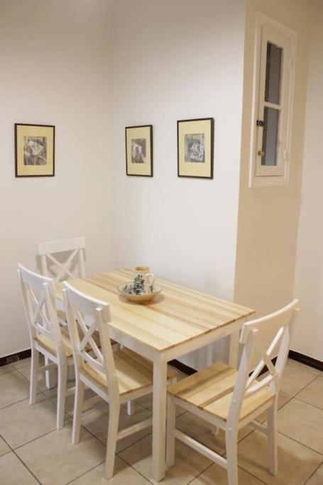 אתונה Calliope'S Neoclassical Home In The Heart Of Plaka מראה חיצוני תמונה